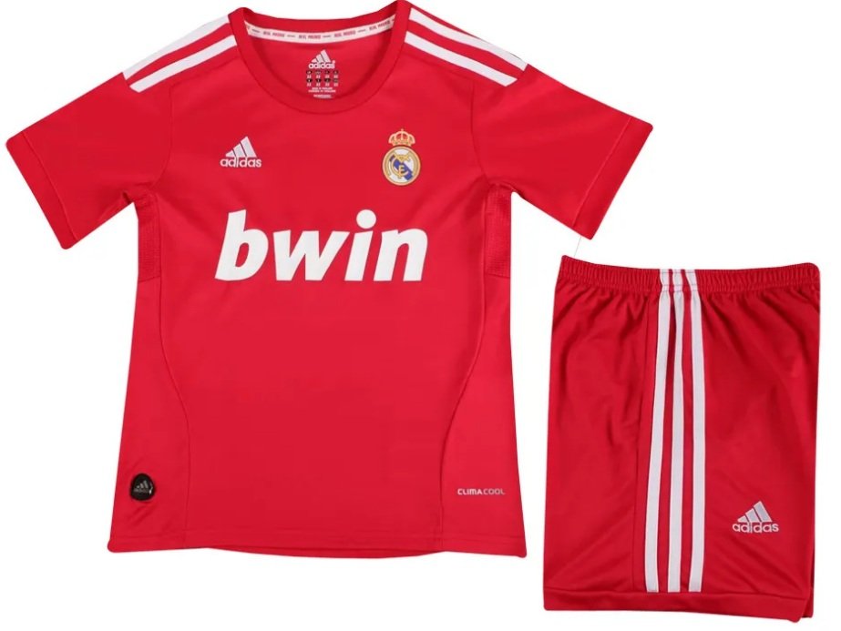 Kit infantil III Real Madrid 2011 2012 Adidas retro 